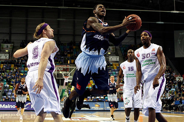 他的职业前 他的职业前