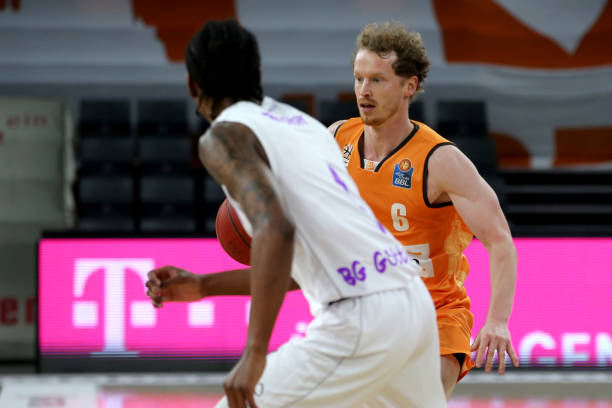 实则暗藏条 实则暗藏条